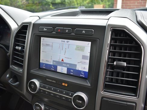 Used 2021 Ford Expedition XLT RWD image 26