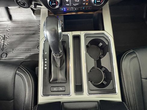 Used 2019 Ford F150 Lariat w/ Equipment Group 502A Luxury AWD/4WD image 24