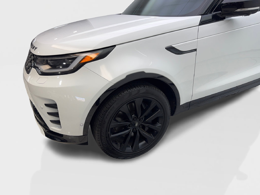 Used 2024 Land Rover Discovery Dynamic SE AWD/4WD image 20