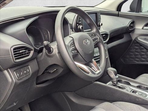 Used 2019 Hyundai Santa Fe SEL image 4