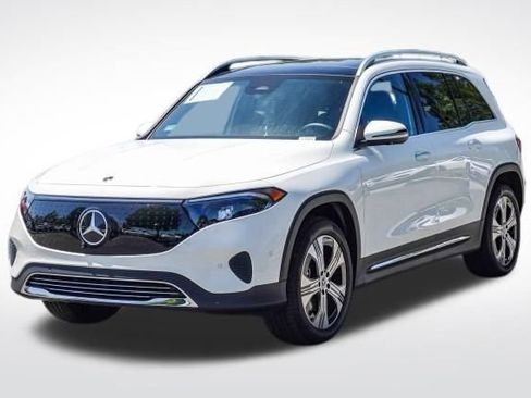 Used 2024 Mercedes-Benz EQB 300 4MATIC image 3