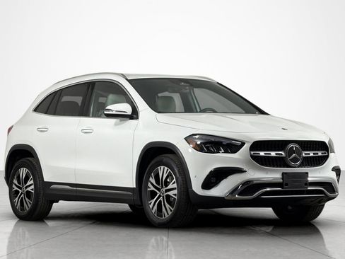 Used 2025 Mercedes-Benz GLA 250 image 7