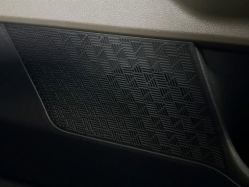 New 2026 Kia Carnival EX image 30