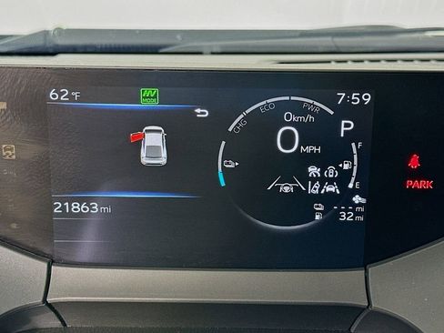 Used 2024 Toyota Prius Prime Premium image 12