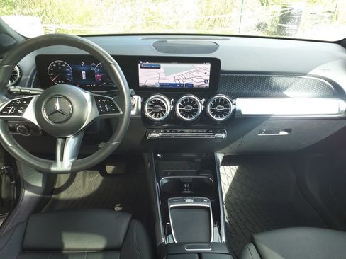 Certified 2024 Mercedes-Benz GLB 250 image 19