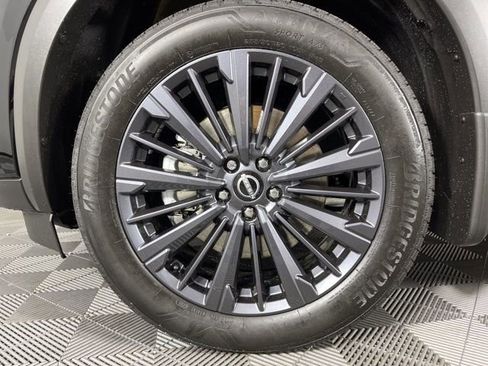 New 2026 Nissan Pathfinder SL w/ SL Premium Package image 12