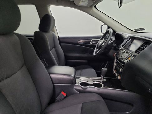 Used 2020 Nissan Pathfinder S image 21