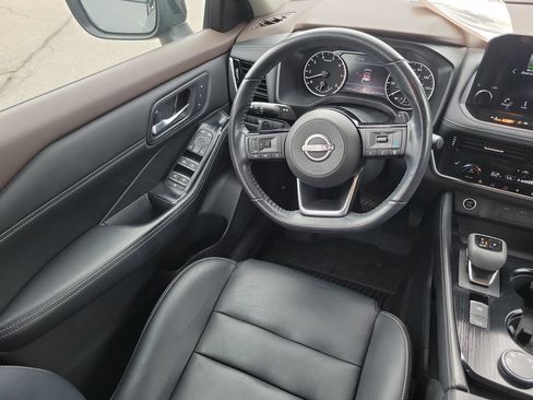 Used 2023 Nissan Rogue SL w/ SL Premium Package AWD/4WD image 19