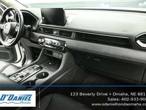Used 2024 Honda Pilot Touring image 45