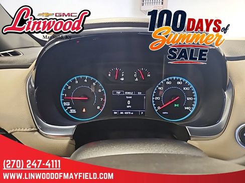Used 2023 Chevrolet Traverse LS FWD image 19