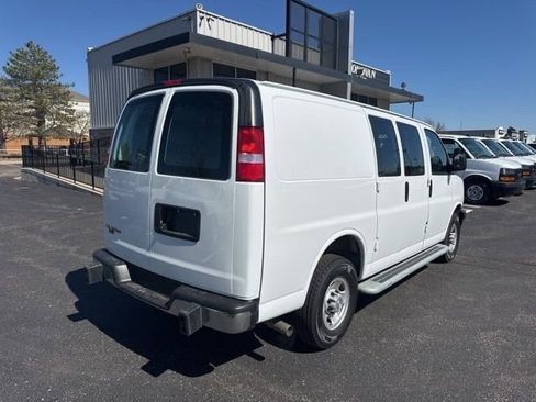 Used 2024 Chevrolet Express 2500 w/ Driver Convenience Package RWD image 5