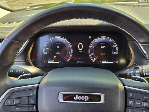 Used 2021 Jeep Grand Cherokee L Limited AWD/4WD image 34