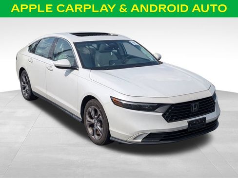 Used 2023 Honda Accord EX image 4