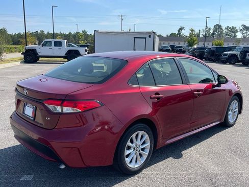 Used 2022 Toyota Corolla LE FWD image 18