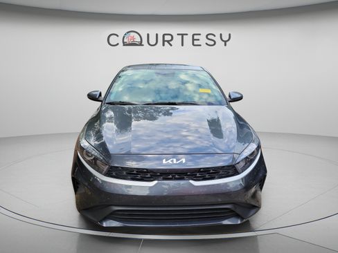 Certified 2024 Kia Forte LXS w/ LXS Technology Package FWD image 31