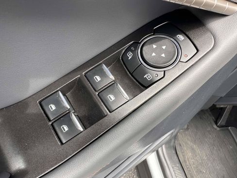 Used 2026 Ford Explorer Active AWD/4WD image 10