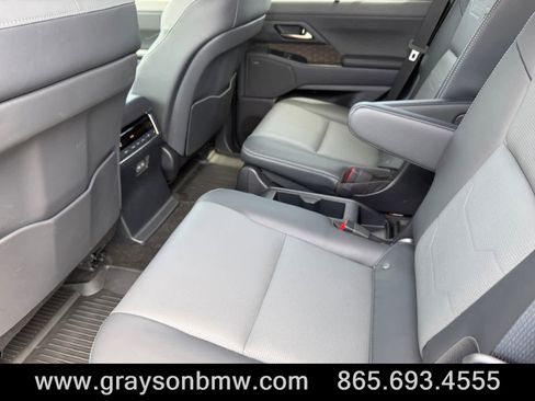 Used 2024 Lexus GX 550 AWD/4WD image 19