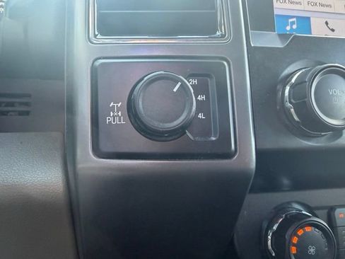 Used 2019 Ford F150 XLT w/ Equipment Group 302A Luxury AWD/4WD image 10