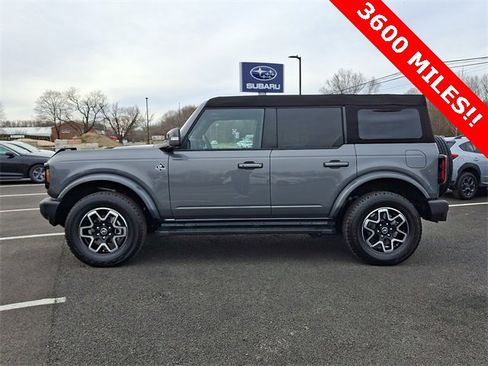 Used 2024 Ford Bronco Outer Banks image 4