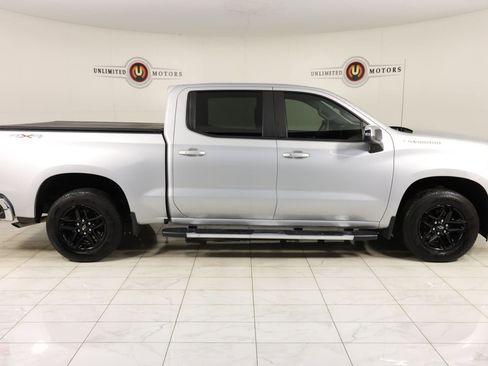 Used 2019 Chevrolet Silverado 1500 LT AWD/4WD image 2