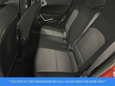 Used 2020 Kia Soul LX FWD image 18