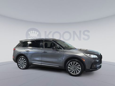 Used 2024 Lincoln Corsair Reserve w/ Equipment Group 201A image 2