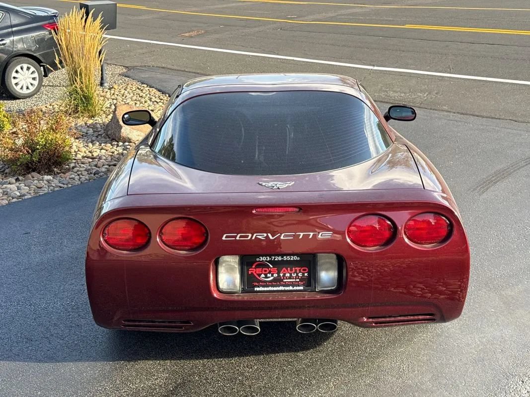Used 2003 Chevrolet Corvette Coupe w/ Preferred Equipment Group RWD image 13