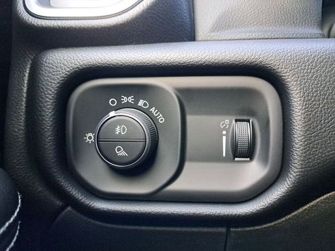 New 2026 RAM 3500 Big Horn AWD/4WD image 25