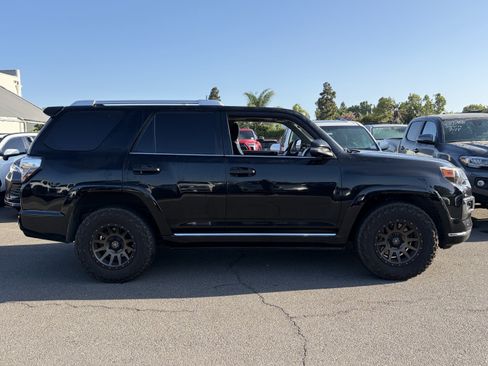 Used 2023 Toyota 4Runner Limited AWD/4WD image 2