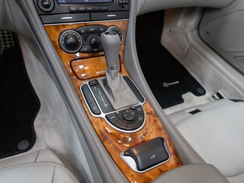 Used 2006 Mercedes-Benz SL 500 image 18