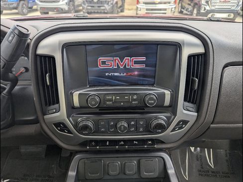 Used 2018 GMC Sierra 1500 SLT image 33