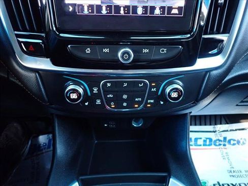 Used 2020 Chevrolet Traverse RS AWD/4WD image 20