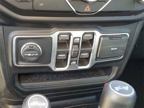 Used 2020 Jeep Wrangler Unlimited Sport S image 24