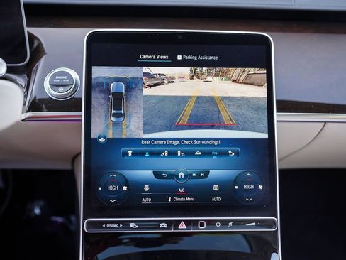 Used 2023 Mercedes-Benz S 500 S 500 image 32