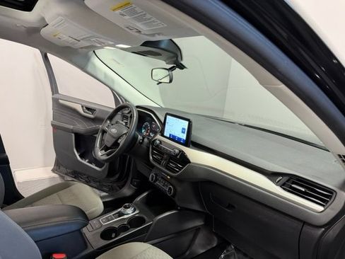 Used 2022 Ford Escape SE w/ SE Sport Appearance Package AWD/4WD image 26