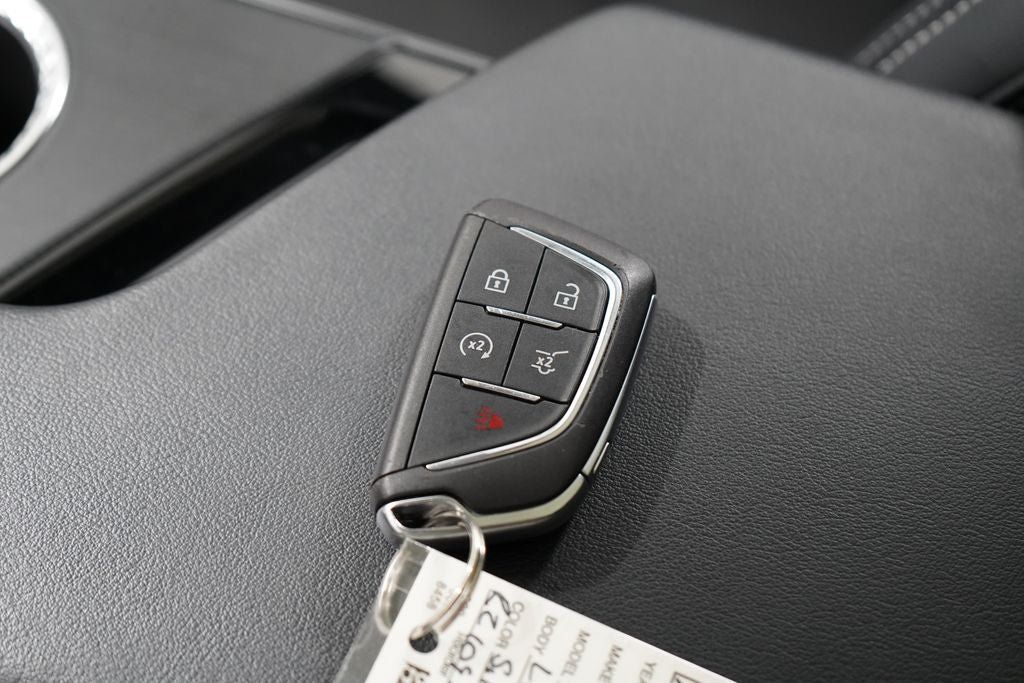 Used 2024 Cadillac Lyriq Luxury AWD/4WD image 19