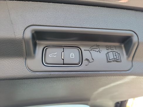 New 2026 Ford Explorer Active w/ Active Comfort Package image 9