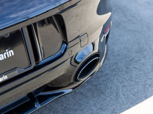 Certified 2022 Porsche 911 50th Anniversary Edition image 22