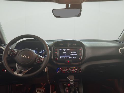 Used 2022 Kia Soul LX w/ Technology Package FWD image 15