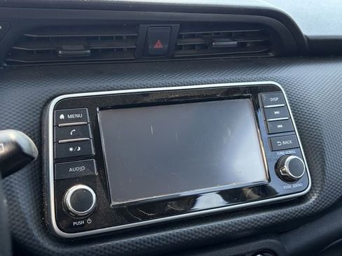 Used 2021 Nissan Kicks S FWD image 4