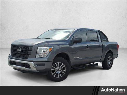 Used 2024 Nissan Titan SV RWD image 1