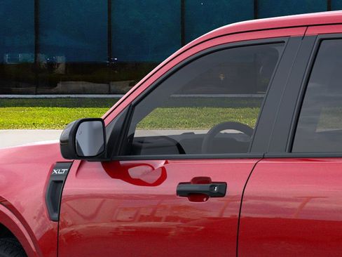 New 2025 Ford Maverick XLT w/ XLT Luxury Package image 21