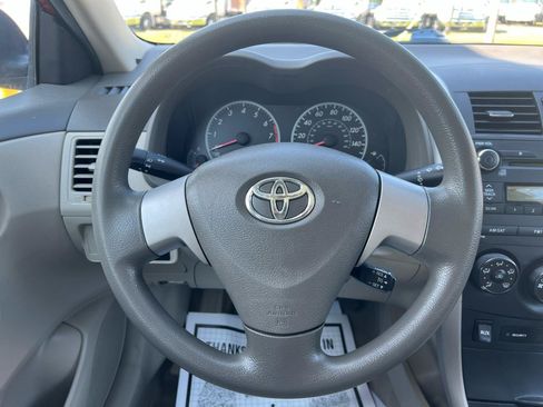 Used 2010 Toyota Corolla LE FWD image 25