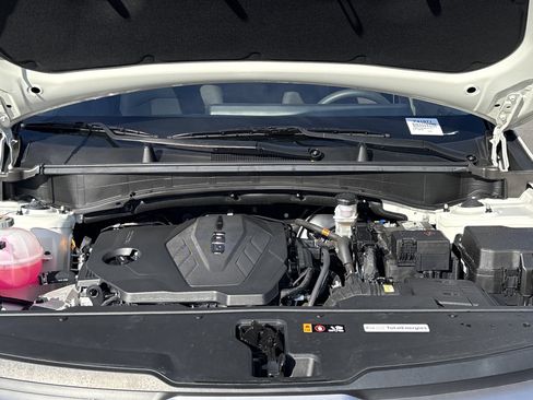 Used 2025 Kia Sportage LX image 34