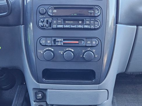 Used 2007 Dodge Grand Caravan SXT image 13