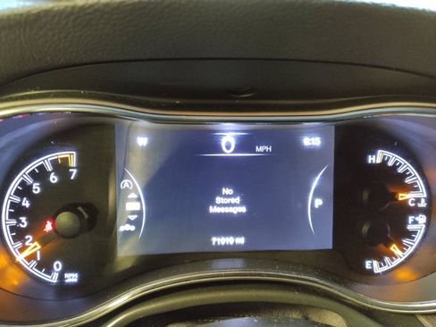 Used 2021 Jeep Grand Cherokee Limited w/ Luxury Group II image 23