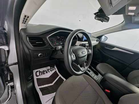 Used 2022 Ford Escape SE FWD image 9