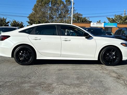 New 2025 Honda Civic Sport image 3