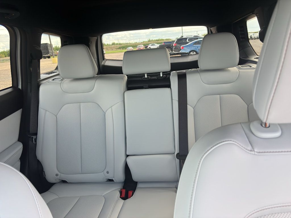 New 2026 Jeep Cherokee Limited AWD/4WD image 20
