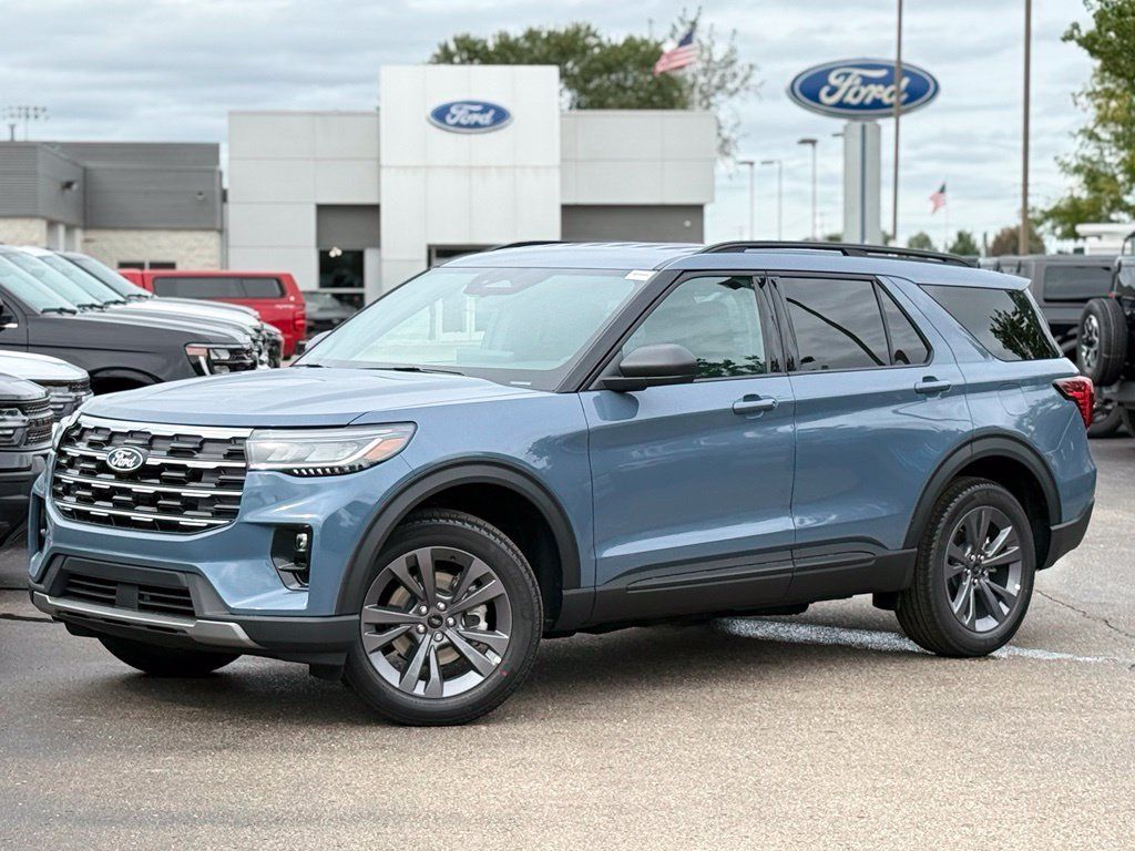 New 2027 Ford Explorer Active w/ Active Comfort Package AWD/4WD 360° Tour